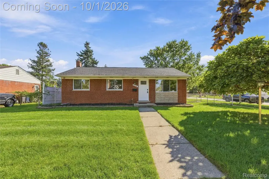 40518 Pickett Ridge Road, Sterling Heights, MI 48313 - #2