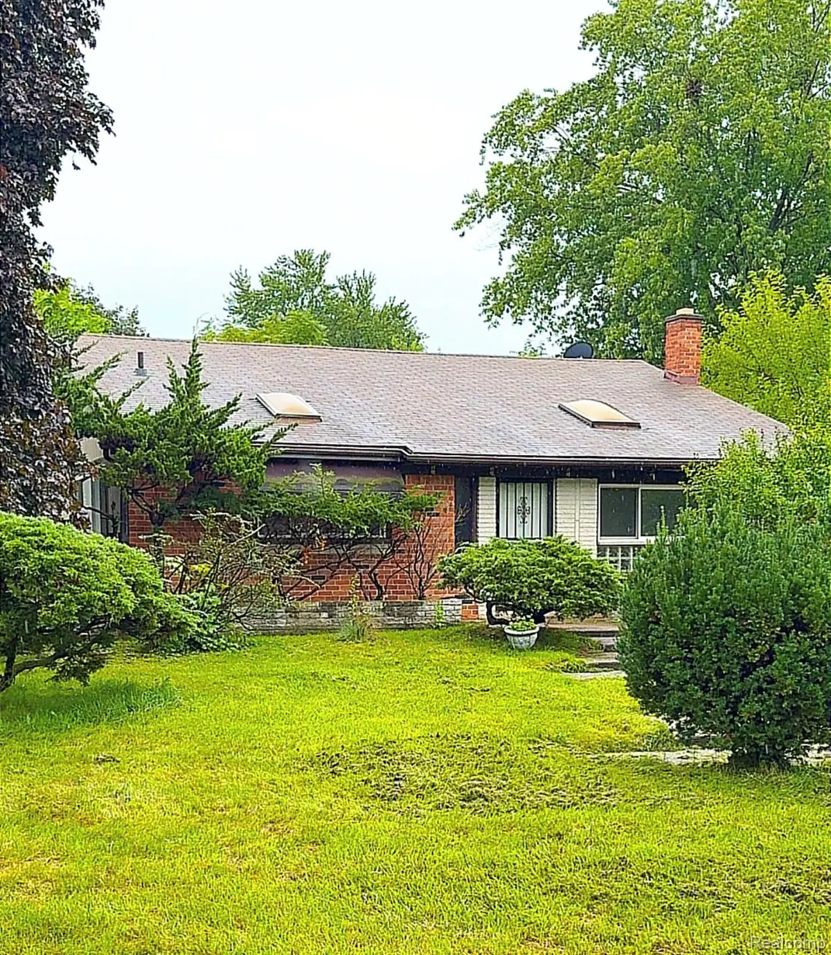 3988 Dill Drive, Waterford, MI 48329 - #1