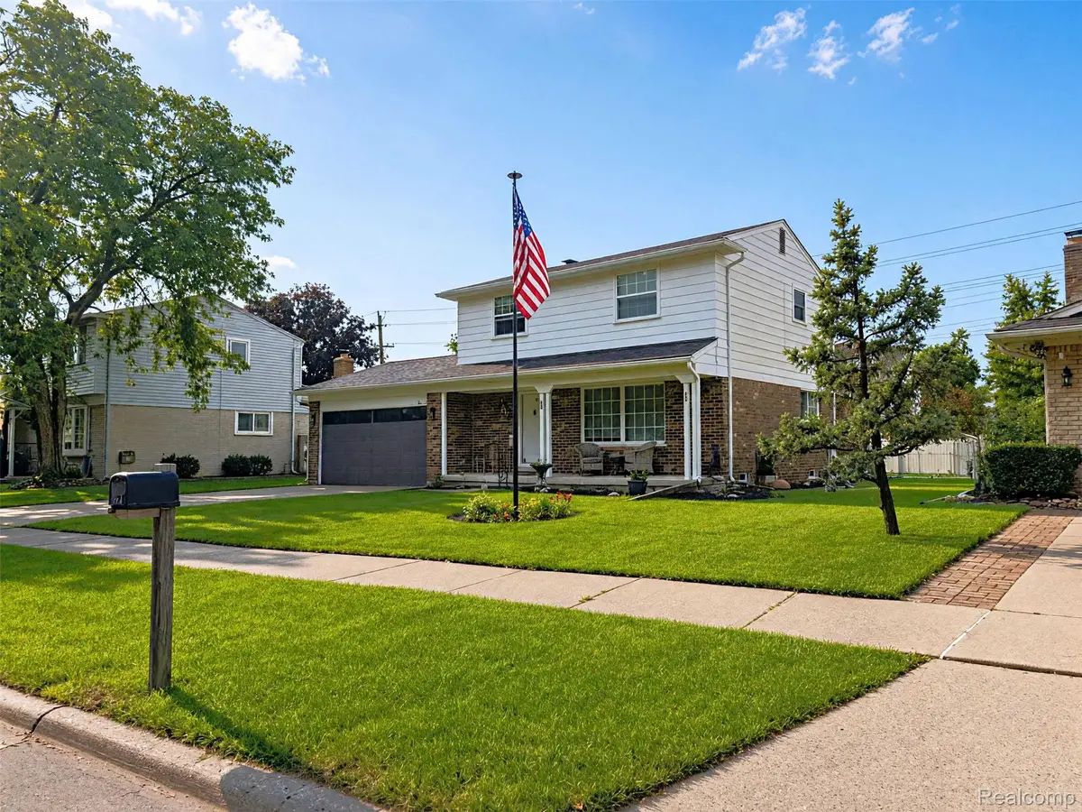 24198 Colonial Drive, Woodhaven, MI 48183 - #1