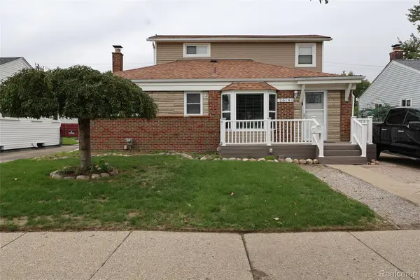 26140 Hayes Road, Roseville, MI 48066
