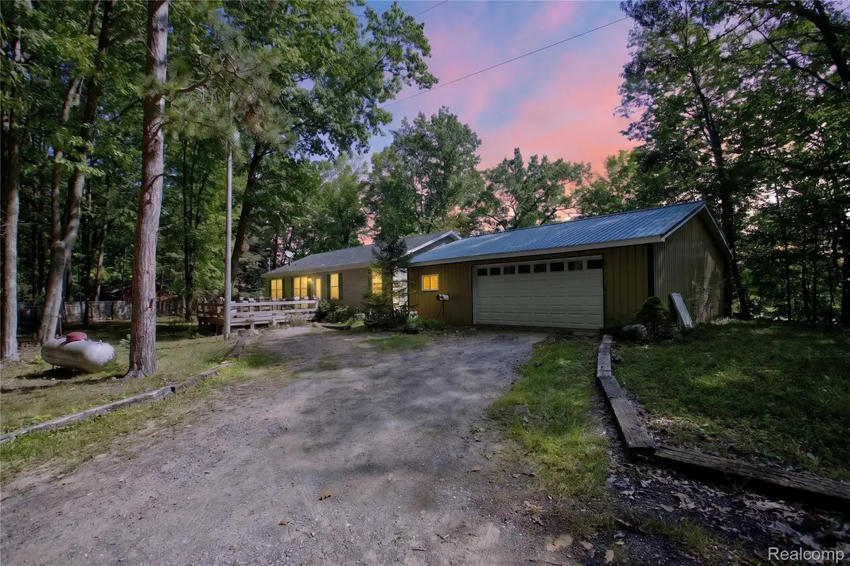 5994 N Lake Sanford Road, Sanford, MI 48657 - #1