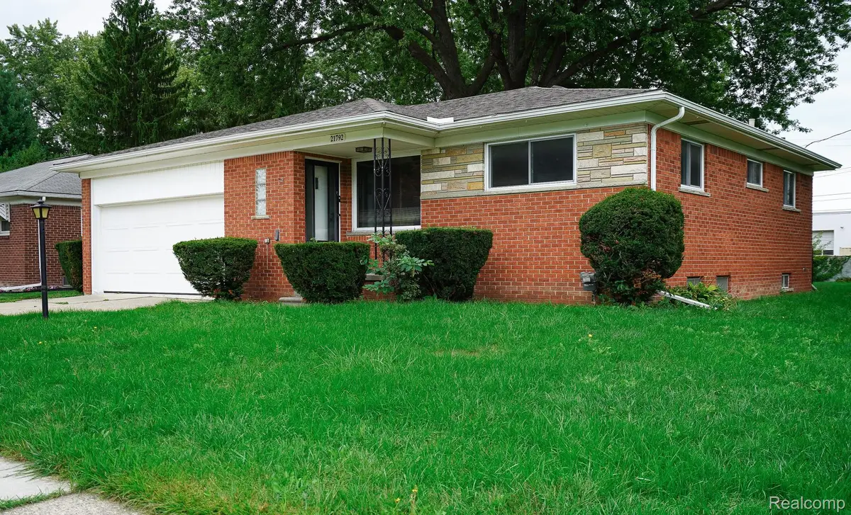 21792 Elmwood Avenue, Eastpointe, MI 48021 - #1