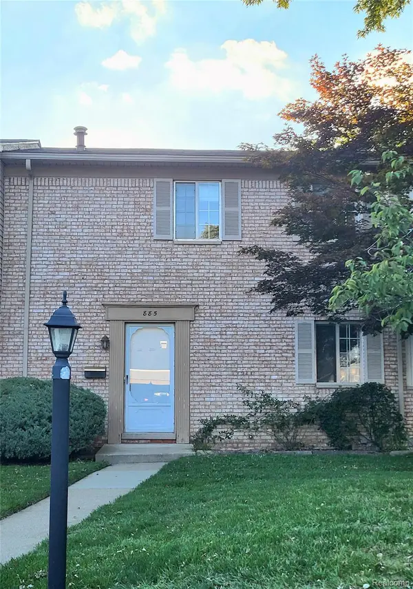 885 Kirts Boulevard, Troy, MI 48084