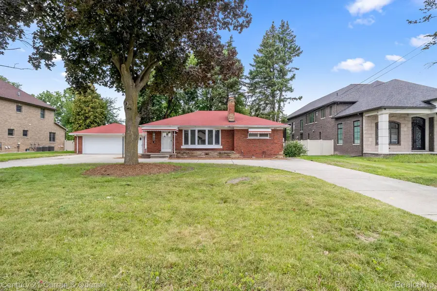 27210 Doxtator Street, Dearborn Heights, MI 48127 - #3