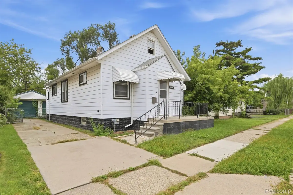 23823 Piper Avenue, Eastpointe, MI 48021 - #1