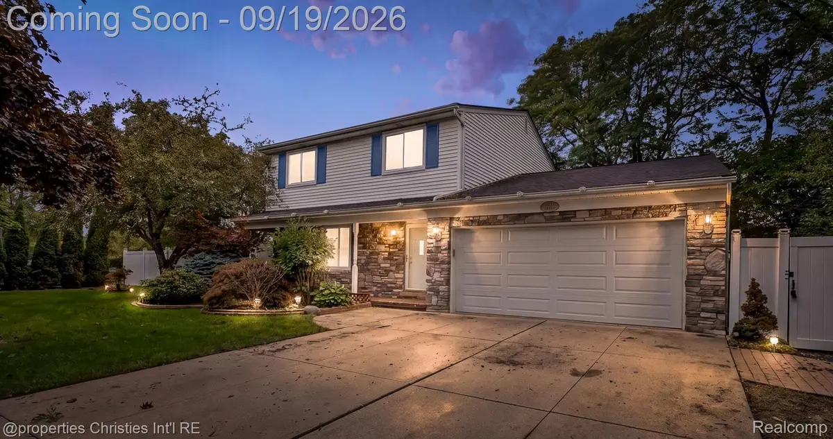 5009 Abington Drive, Troy, MI 48085 - #1