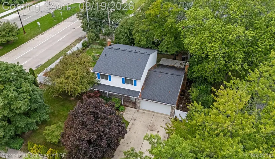 5009 Abington Drive, Troy, MI 48085 - #3