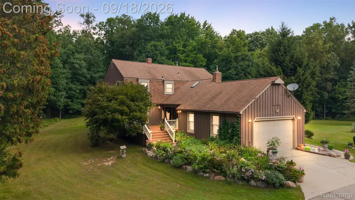 2201 E Gunn Road, Rochester, MI 48306 - #1
