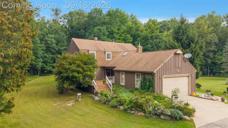 2201 E Gunn Road, Rochester, MI 48306 - #2
