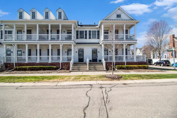 50197 Monroe Street #83, Canton, MI 48188