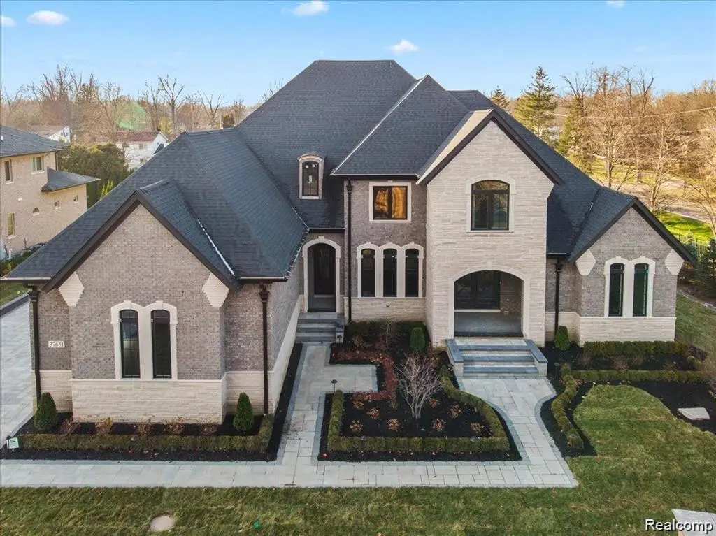 37651 Hidden Valley Court, Clinton Township, MI 48036 - #1
