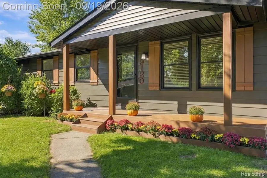 9120 Julia Avenue, White Lake, MI 48386 - #2
