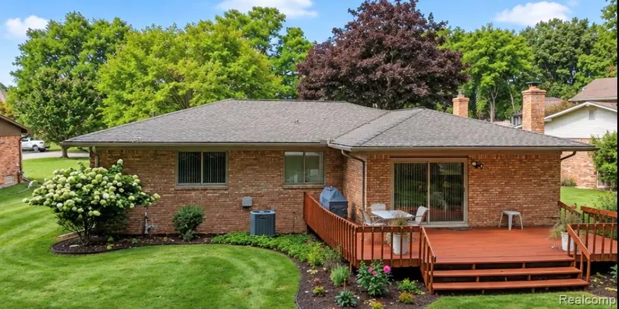 14482 Parklane Street, Livonia, MI 48154 - #3