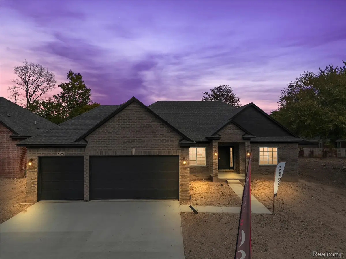 28 Cygnet Circle, Richmond, MI 48062 - #1