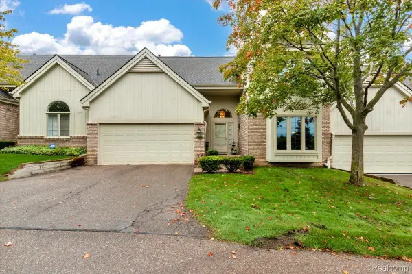 24547 Martel Drive, FarmingtonHills, MI 48335