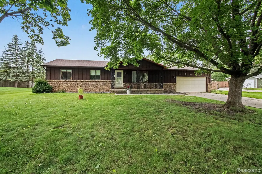10066 Carpenter Road, Flushing, MI 48433 - #2