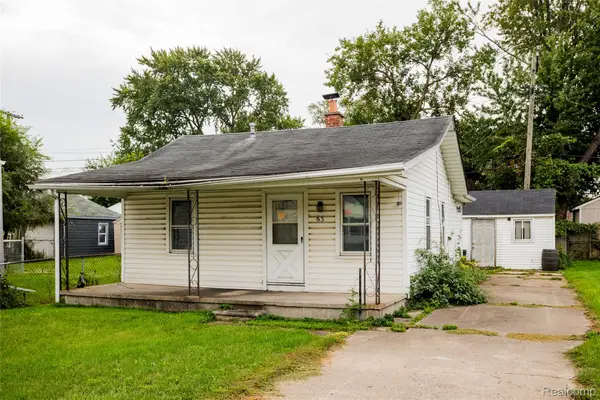 63 Chestnut Avenue, HazelPark, MI 48030