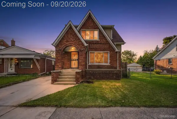7647 Faust Avenue, Detroit, MI 48228