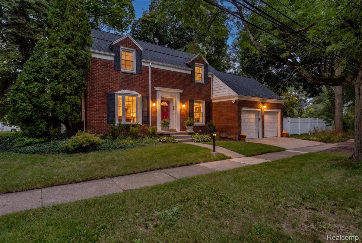 27250 Santa Barbara Drive, Lathrup Village, MI 48076 - #1