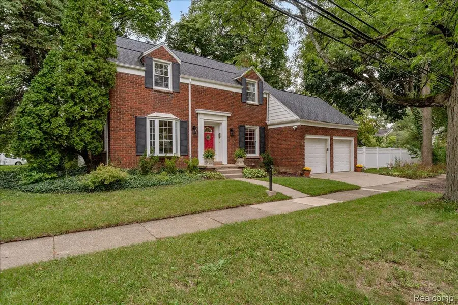 27250 Santa Barbara Drive, Lathrup Village, MI 48076 - #2