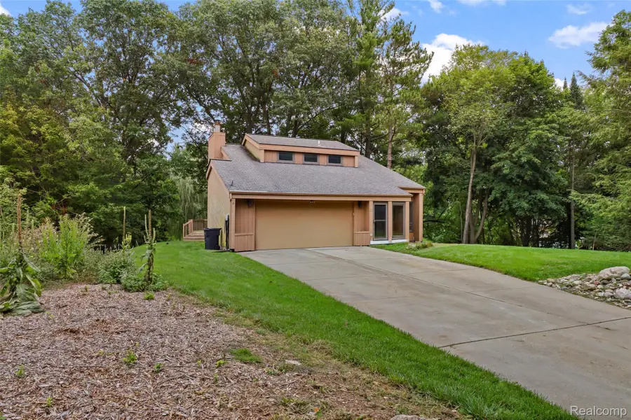 20 Lakeview Drive, Oxford, MI 48370 - #3