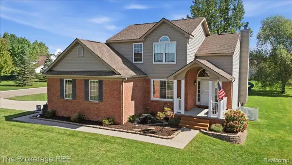 1087 Deer Creek Trail, GrandBlanc, MI 48439