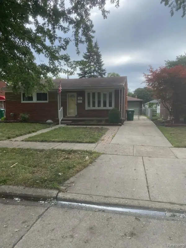 24794 Greenbrier Avenue, Eastpointe, MI 48021 - #1