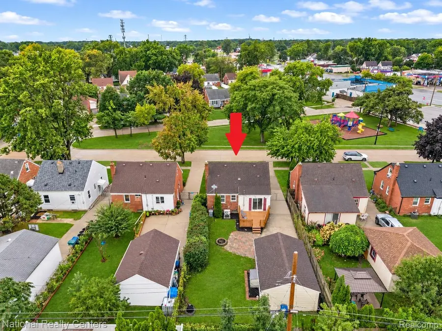 1844 Mclain Avenue, Lincoln Park, MI 48146 - #2