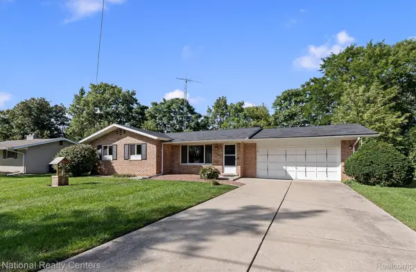 2082 Kingswood Drive, Flint, MI 48507