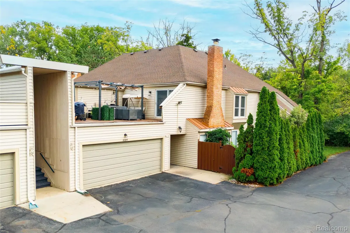 8309 Colony Drive #22, Grosse Ile, MI 48138 - #1