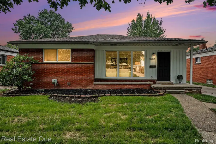 20324 Sunnydale Street, Saint Clair Shores, MI 48081 - #2