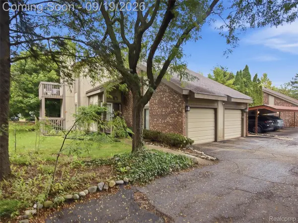 7351 Brynmawr Drive, WestBloomfield, MI 48322