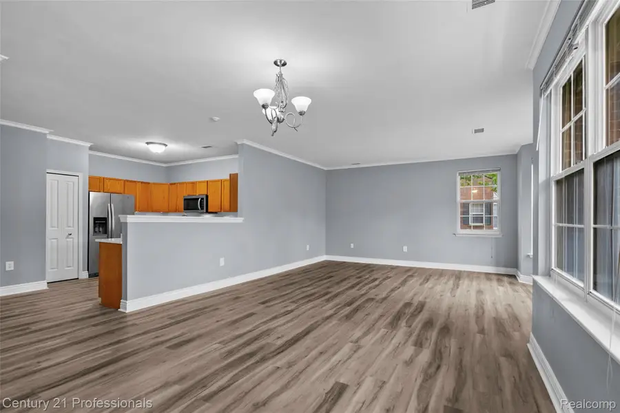3981 Elizabeth Avenue, Canton, MI 48188 - #2