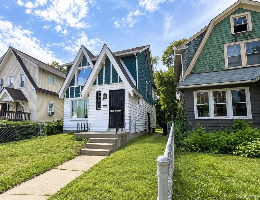 20159 Stoepel Street, Detroit, MI 48221 - #3