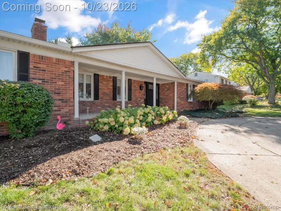 36984 Heatherton Drive, Farmington, MI 48335 - #3