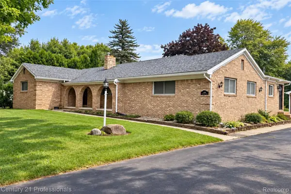 1466 N Beck Road, Canton, MI 48187