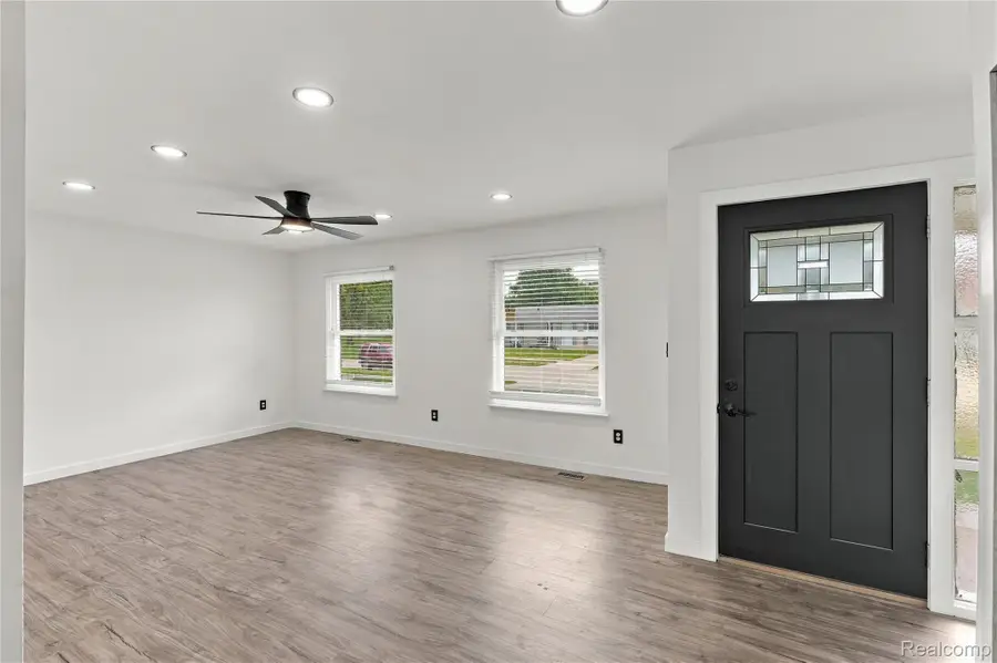 30142 Jamestown Street, Romulus, MI 48174 - #3