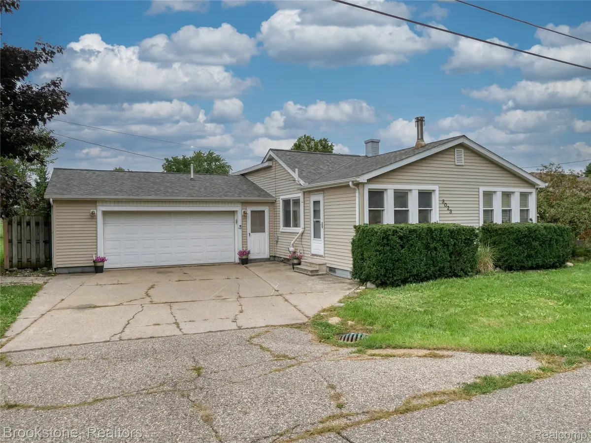 3023 Baker Heights, Grand Blanc, MI 48507 - #1