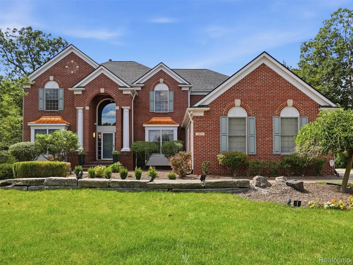 7079 Chatham Court, West Bloomfield, MI 48322 - #1