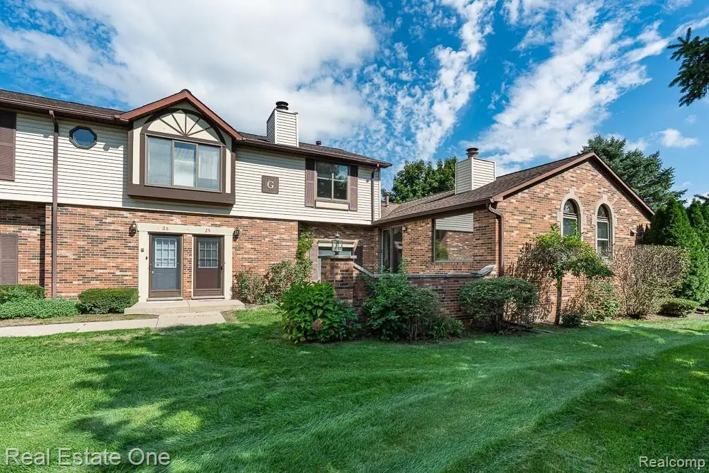 2297 London Bridge Drive #25, Rochester Hills, MI 48307 - #1