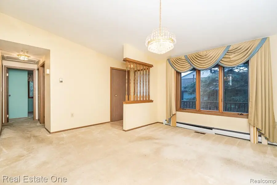 2297 London Bridge Drive #25, Rochester Hills, MI 48307 - #3