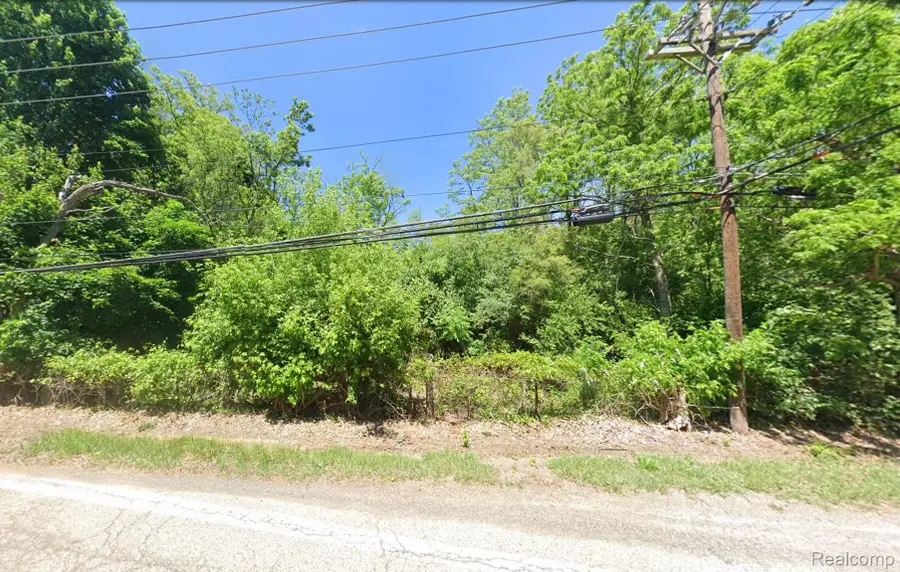 28700 W 12 Mile Road, Farmington Hills, MI 48334 - #2