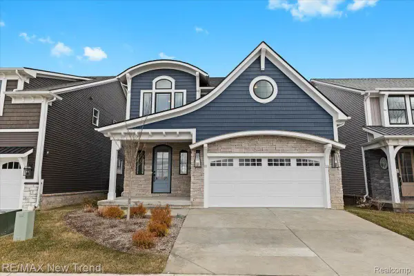 209 Mountain View Lane, Milford, MI 48381