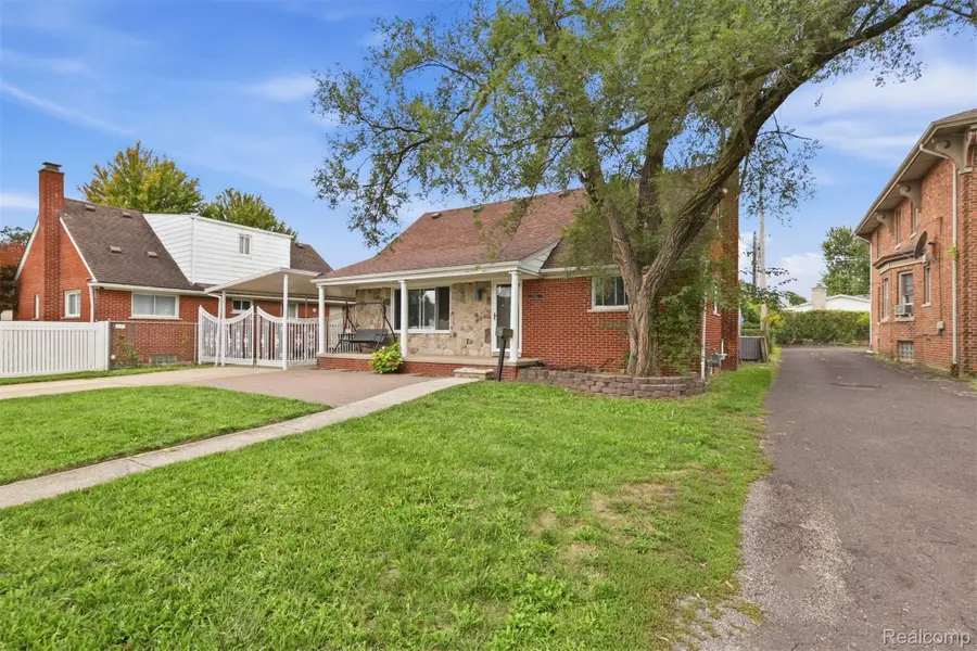 18116 Outer Drive, Dearborn, MI 48128 - #2