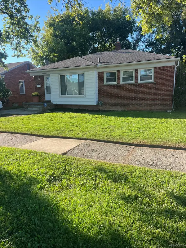 18450 Buckhannon Street, Roseville, MI 48066