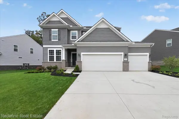 59564 Schuss Gully Drive, NewHudson, MI 48165