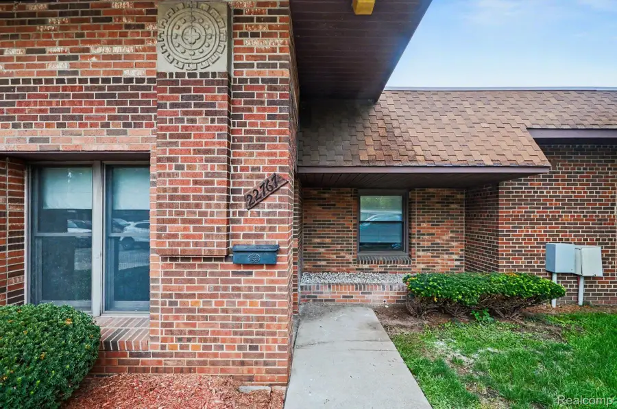 22767 Garfield Street #16, Saint Clair Shores, MI 48082 - #2