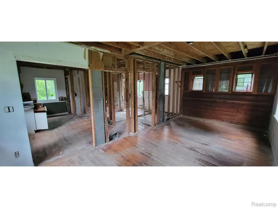 28391 Rollcrest Road, Farmington Hills, MI 48334 - #3