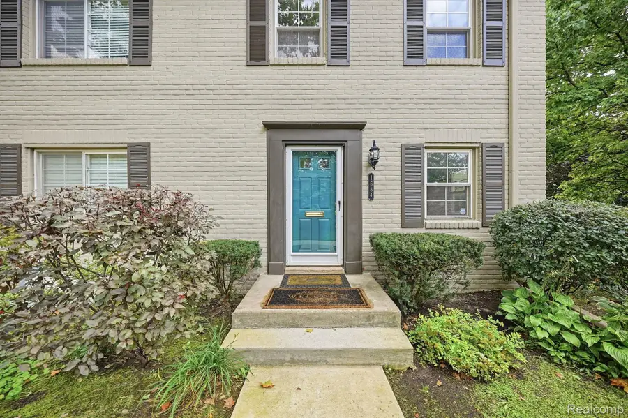 1684 Graefield Road #60, Birmingham, MI 48009 - #2