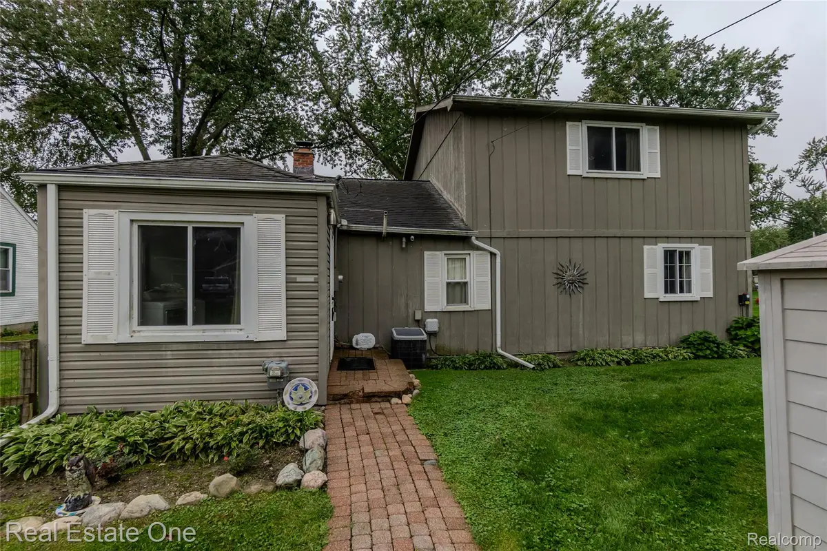 9393 Boncrest Street, Commerce Township, MI 48382 - #1